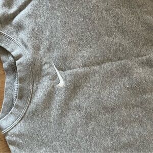Nike Heather Gray Crew Neck Sweater with Ribbed Finish